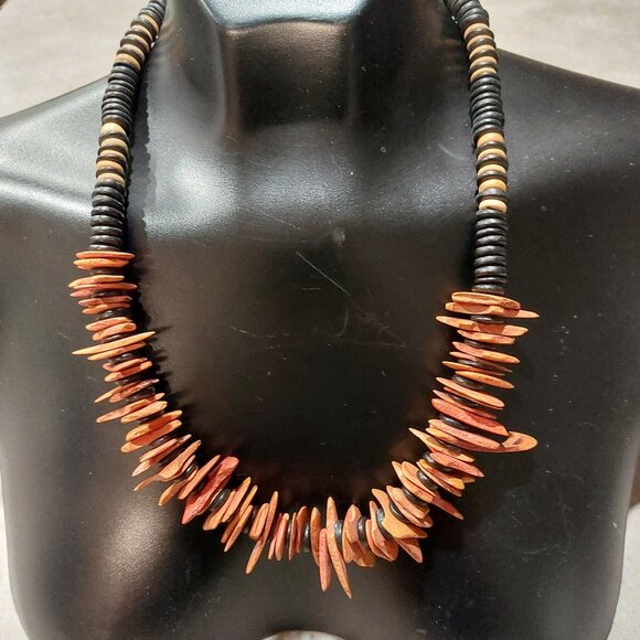 Women's Multi-Colors Shapes Wood Slats/Beads Statement Necklace - NWOT - Picture 2 of 10
